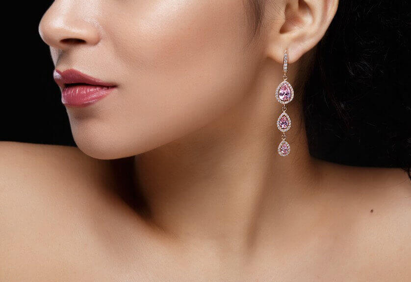 ear lobe repair in Noida